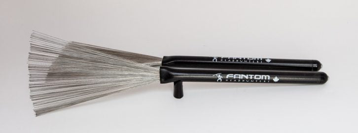 Premium non-retractable drum brush and platform for HeadHunters' Cyclops and Rhino hybrids. Consistent fixed fan, built for serious players. Made in Canada.